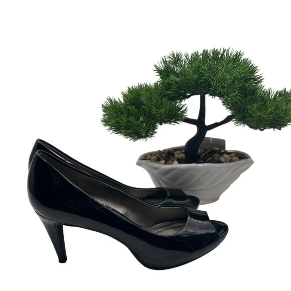 Bandolino Size 10M Business Casual Black Patent Leather Peep Toe Heels - Picture 4 of 12